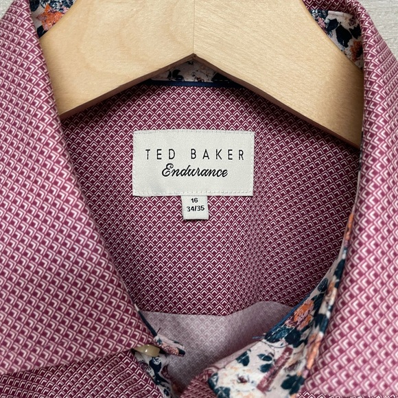 ❗️NWT❗️| Ted Baker | button down shirt. - Picture 2 of 4